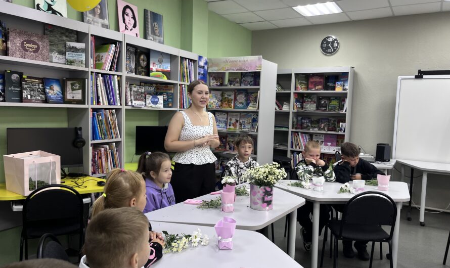 В библиотеке Бугуруслана состоялась праздничная программа, приуроченная ко Дню знаний