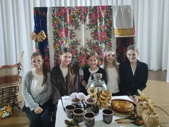В Бугурусланском районе молодежь познакомили с традициями предков на фольклорной встрече