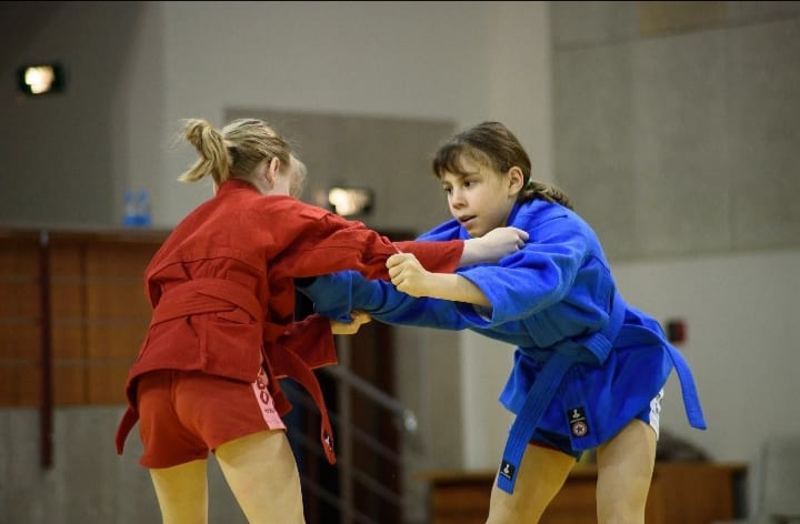 Соль-илечанки Кристина Филякова и Валерия Копличенко завоевали медали первенства ПФО по самбо