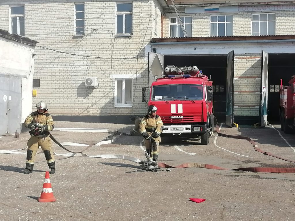 В Соль-Илецке зрелищно отметили День пожарной охраны | 02.05.2023 | Новости  Соль-Илецка - БезФормата