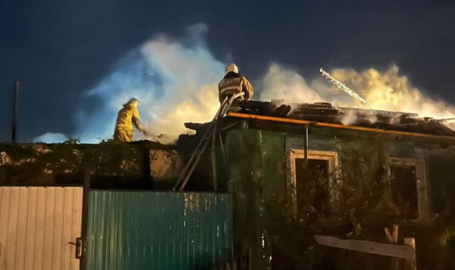 При пожаре на станции Чашкан погибли два человека