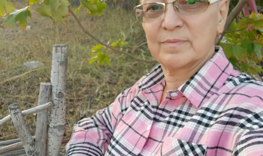 Экскурсовод Гульнара Искакова увлекает туристов соль-илецкими красотами