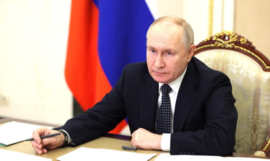Владимир Путин зарегистрирован кандидатом на выборах президента России