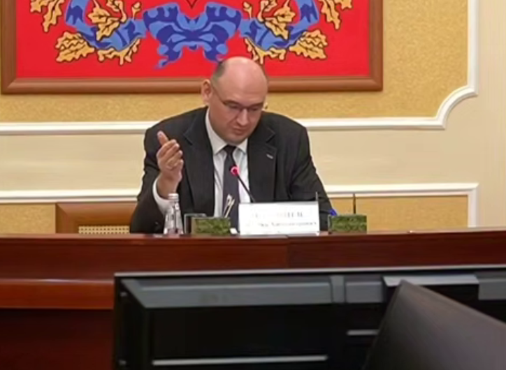 Евгений Солнцев провел совещание по смене регионального оператора по вывозу ТКО
