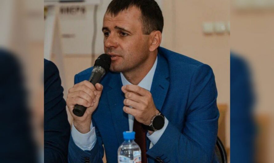 Сергей Савченко поздравил работников органов местного самоуправления с праздником