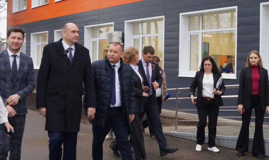 Врио губернатора Евгений Солнцев принял участие в открытии Саракташской школы №2