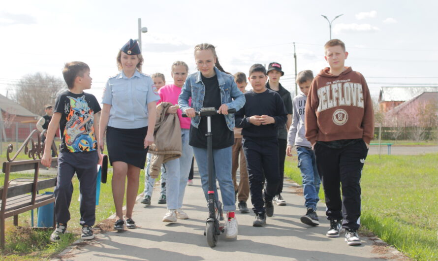 Сотрудники полиции Соль-Илецкого округа проводят оперативно-профилактическое мероприятие «Ребёнок – пешеход»