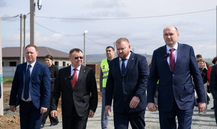 Глава Минстроя России 13 мая работает в Орске