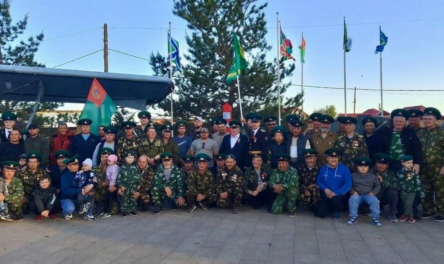 Сергей Савченко поздравил сотрудников пограничной службы Соль-Илецкого округа с праздником