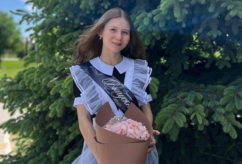 Карина Гринченко из Соль-Илецка знает как написать ЕГЭ на 100 баллов