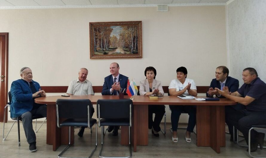 Депутат Госдумы Виктор Заварзин посетил Беляевский район