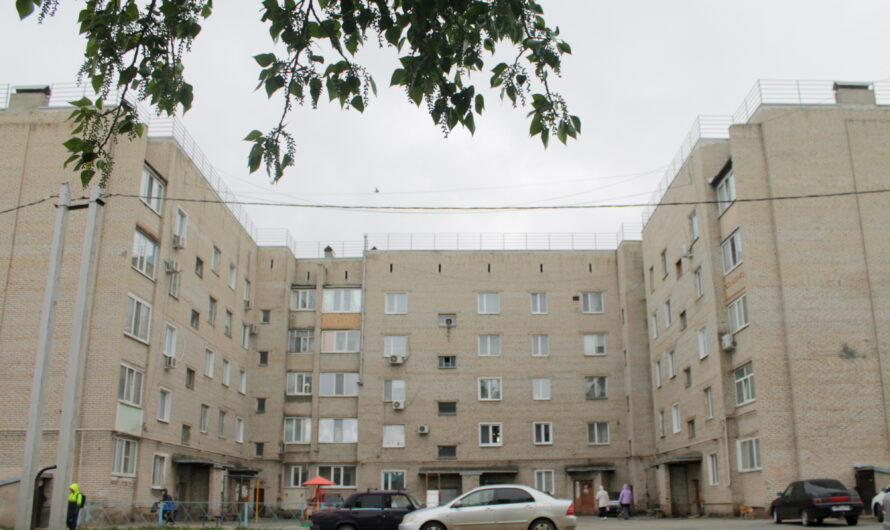 Цоколь ждёт. И крыша тоже