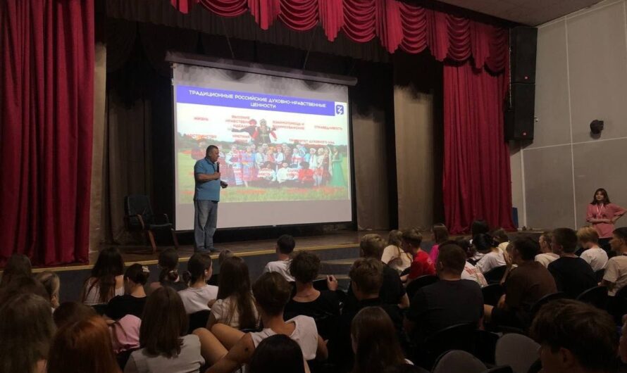 Около 1000 оренбургских школьников стали слушателями просветительских лекций