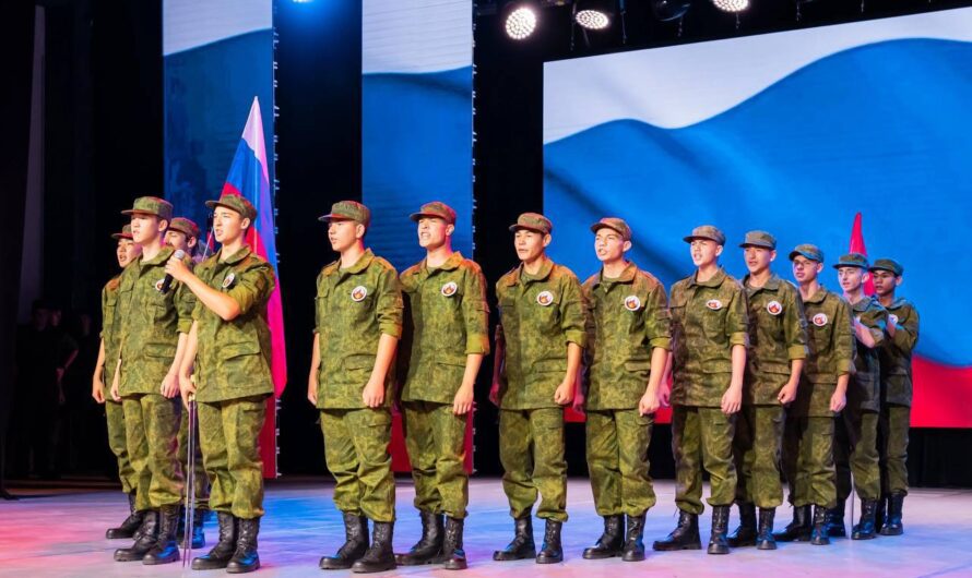 «Гвардеец-2025». Оренбуржцы участвуют в юнармейских военно-патриотических сборах ПФО