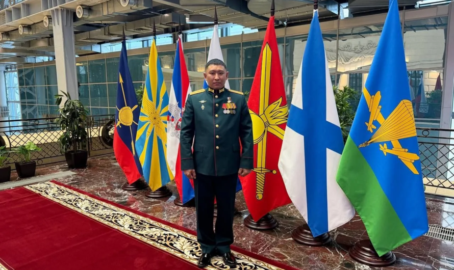 Оренбуржцу Тельману Уралбаеву вручили «Золотую Звезду» Героя РФ