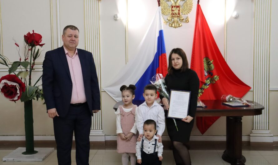 В Соль-Илецком округе 8 семей получили свидетельства на получение социальных выплат