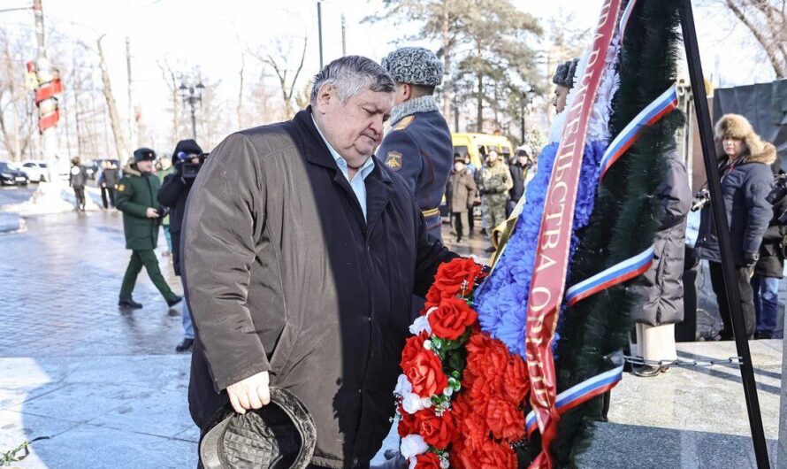 Оренбуржцы почтили память защитников Отечества