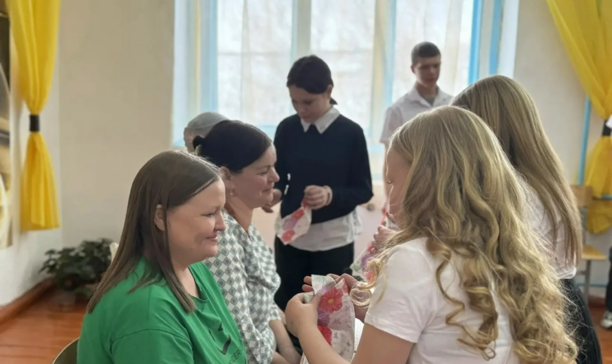 «Вам, Любимые». В Оренбуржье проходят акции к Международному женскому дню