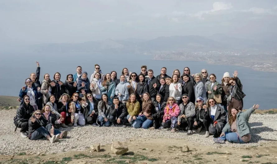 Оренбуржцы приняли участие во встрече команды «Таврида.АРТ» в Крыму