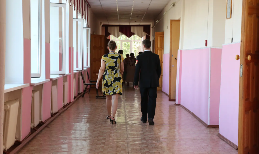 В мае оренбургские школьники вместо звонков услышат песни о Великой Отечественной войне