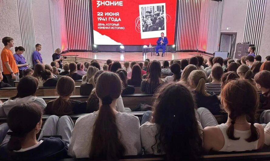 В Оренбургской области проходят встречи молодежи с ветеранами и участниками СВО