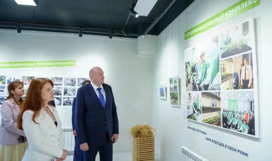 Солнцев ознакомился с экспозицией региональной архитектурной выставки «Меняя взгляд»