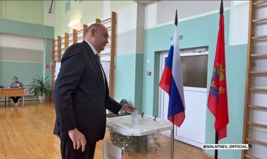 Губернатор Оренбуржья Евгений Солнцев проголосовал на выборах: «Это мой гражданский долг»