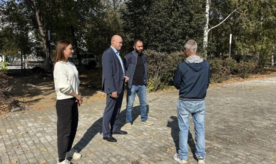 В Кувандыке завершается второй этап благоустройства сквера ДК «Криолит»