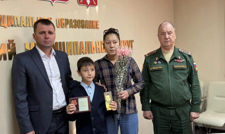 В Соль-Илецке передали государственные награды семьям погибших бойцов СВО