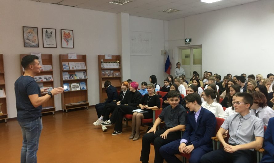 «Встречи без галстуков» организовал Центр занятости населения Красногвардейского района для старшеклассников и студентов