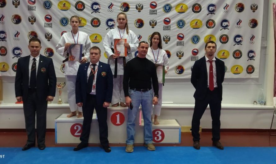 Команда Красногвардейского района приняла участие в чемпионате по каратэ и кобудо