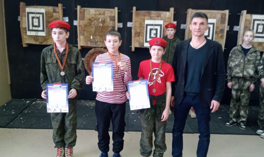 Команда Красногвардейского района приняла участие в соревнованиях среди военно- патриотических объединений