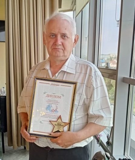 Виктор Шартнер – мастер производства редакции газеты “Красногвардеец”  стал победителем в номинации “Лучший полиграфист”
