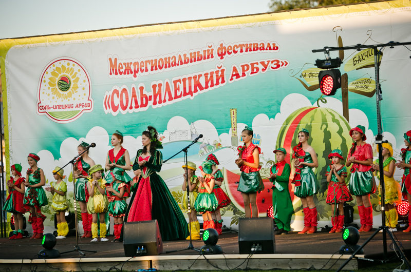 Ярмарка «Товары Оренбуржья» и фестиваль «Соль-Илецкий арбуз» стали победителями всероссийского конкурса (6+)