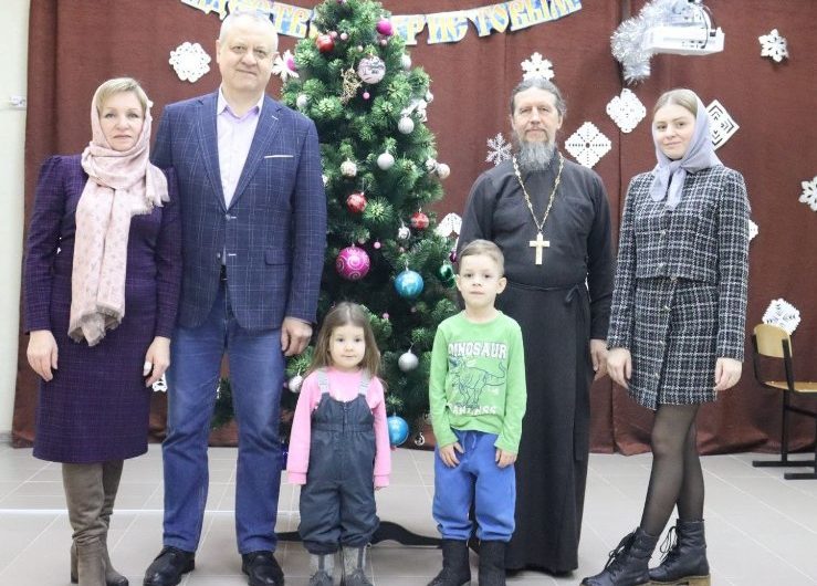 Глава района Юрий Классен поздравил жителей с Рождеством Христовым