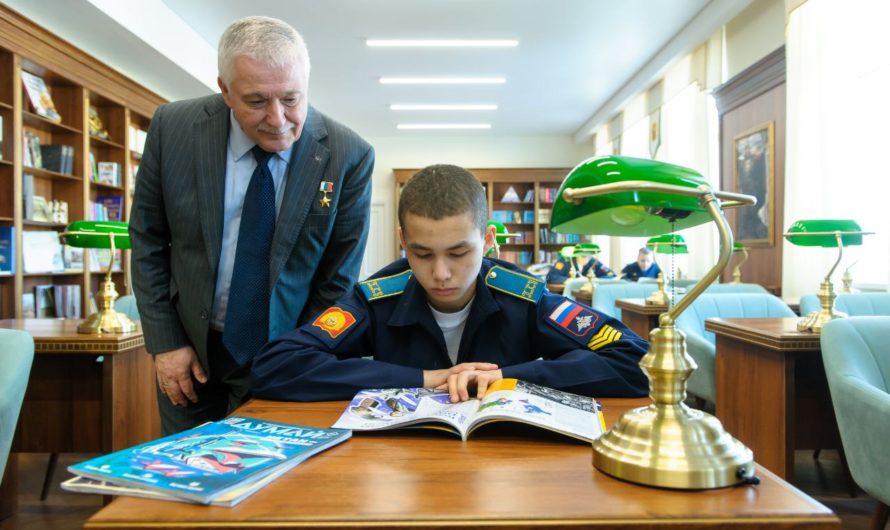 Федор Юрчихин встретился с оренбургской молодежью