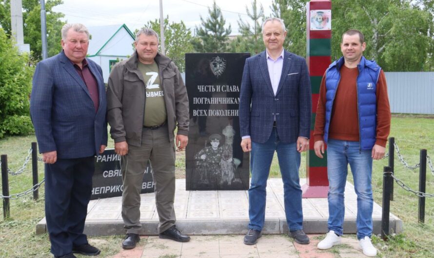 С Днём пограничника глава района Юрий Классен поздравил земляков