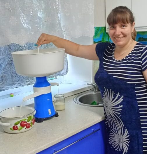 Самое вкусное сливочное масло делает Валентина Вернер из села Ишалка
