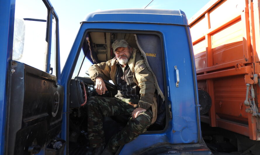 Водительский стаж Владимира Полянского из КФХ “Янтарь” – 45 лет