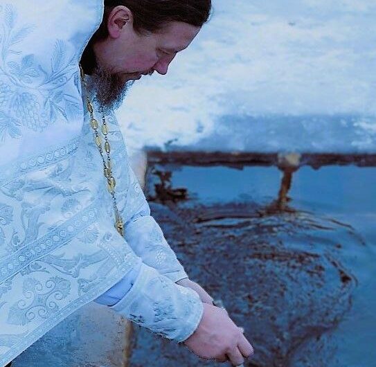 Глава района Юрий Классен поздравил красногвардейцев с Крещением Господним