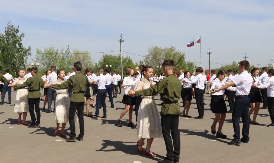 В Красногвардейском районе больше 50 пар станцуют “Вальс Победы”(6+)