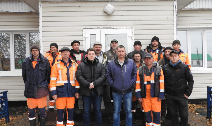 Профессиональный праздник рабочие Красногвардейского участка Сорочинского дорожного управления АО «Оренбургремдорстрой» отмечают с хорошими показателями