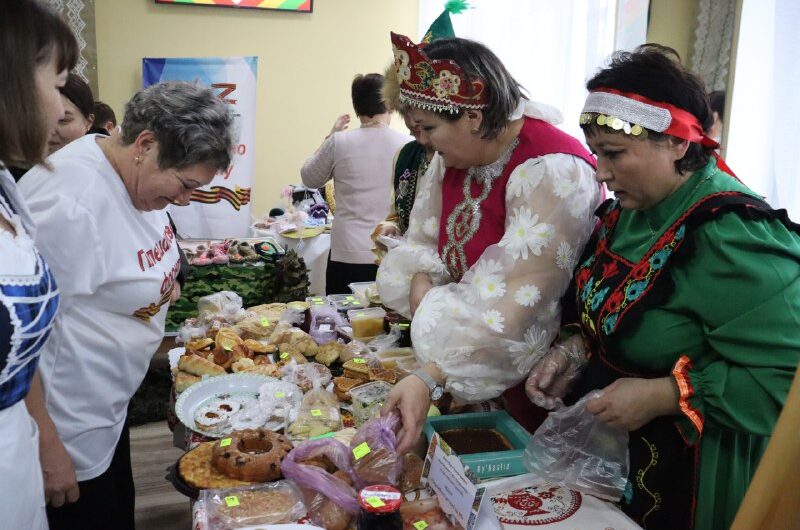 В честь Дня народного единства провели благотворительную ярмарку