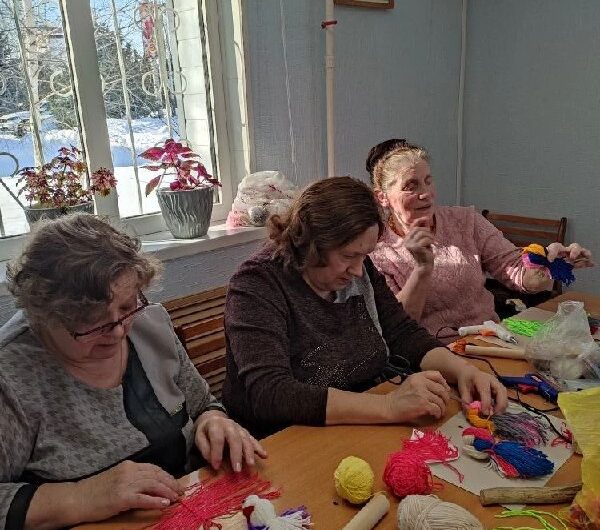 Единство через творчество: мастер-класс в Центре «Мудрость» Красногвардейского района