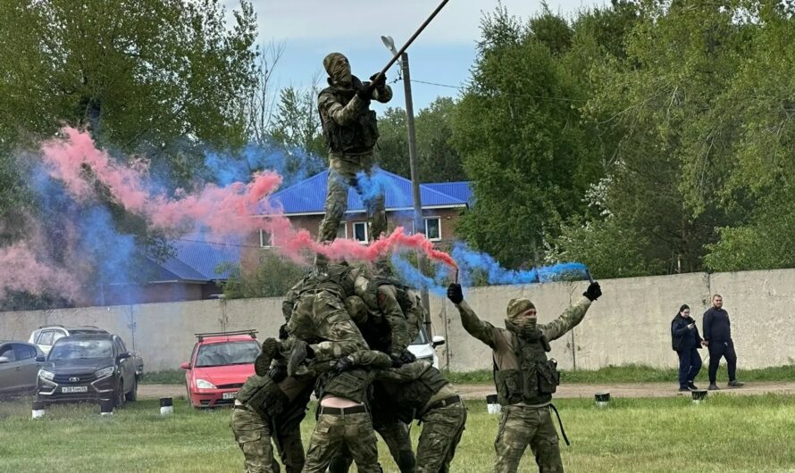 Делегация из Красногвардейского района приняла участие в фестивале волонтёрских групп «Своих не бросаем»
