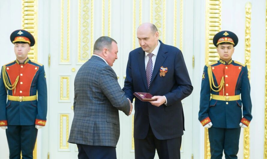 Губернатор Евгений Солнцев вручил государственные награды жителям Оренбургской области