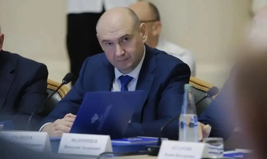 Губернатор Оренбуржья Евгений Солнцев выразил соболезнования погибших и пострадавшим в результате нападения украинских дронов на Нижнекамск