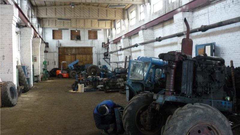 В сельхозпредприятиях Ташлинского района начались ремонтные работы
