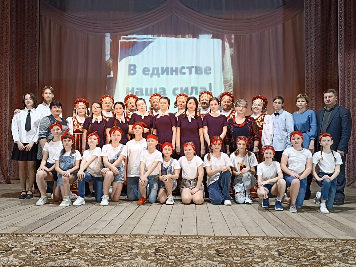 Благотворительный концерт в Алексеевке  объединил жителей ближайших сел: собраны средства на помощь бойцам СВО