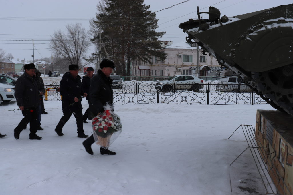 В Ташле почтили память воинов-интернационалистов - Газета Маяк